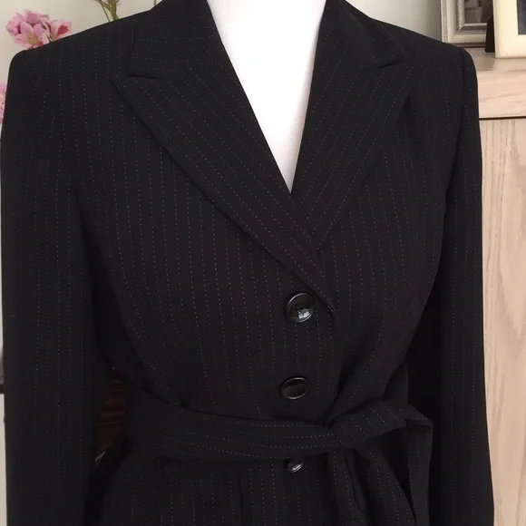 Kasper Black Pinstripe Pantsuit Tie-Waist Blazer Set Petite 8P - Picture 4 of 10
